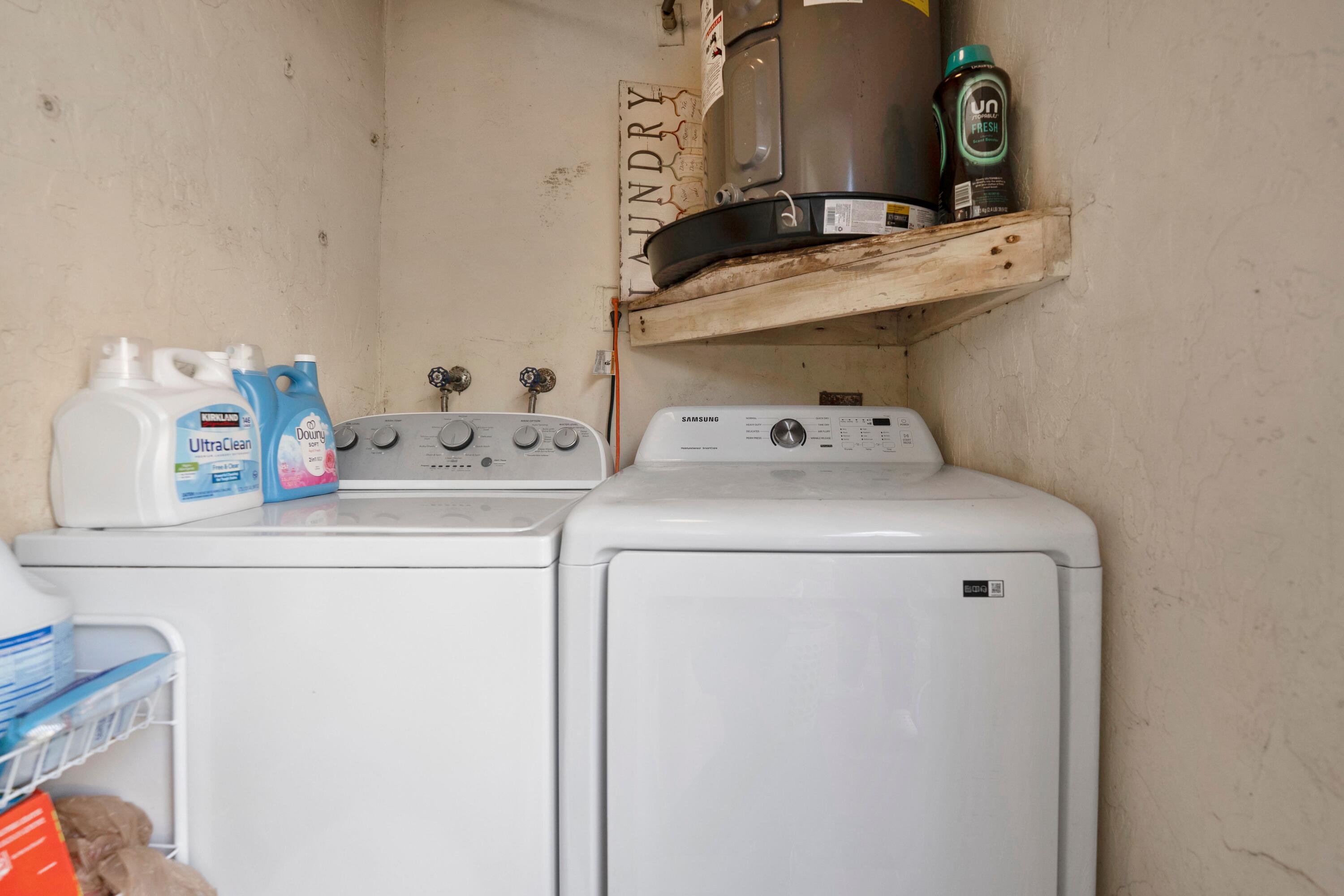 BRENTWOOD TOWNHOUSE 1 - Residential