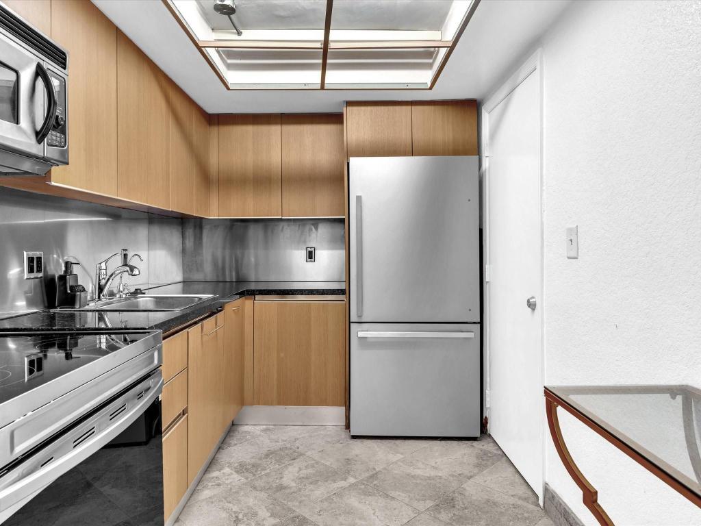 CARAVEL CONDOMINIUM APARTMENTS - Residential