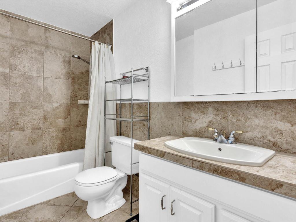 CARAVEL CONDOMINIUM APARTMENTS - Residential