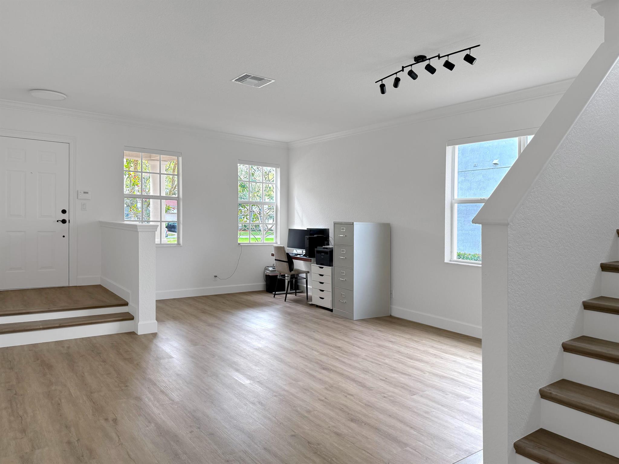 8139 Bautista Way