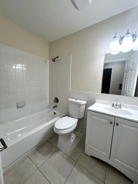 488 E JORDAN Boulevard, Pahokee, FL, 33476/$260,000 2 488 E JORDAN Boulevard