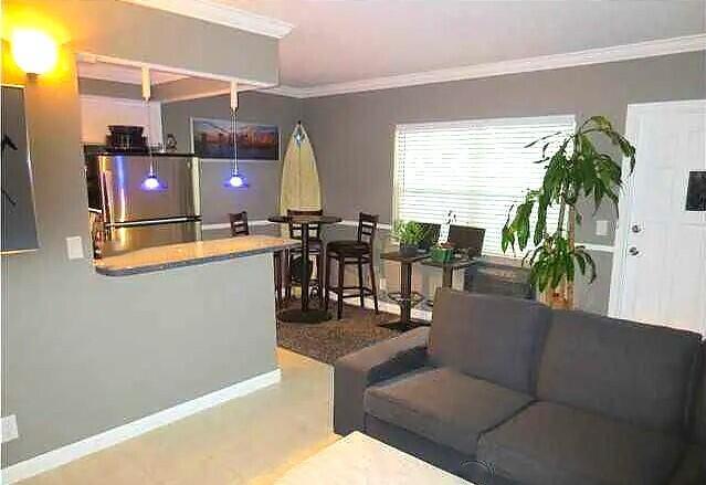 1100 NE 9 Avenue 103