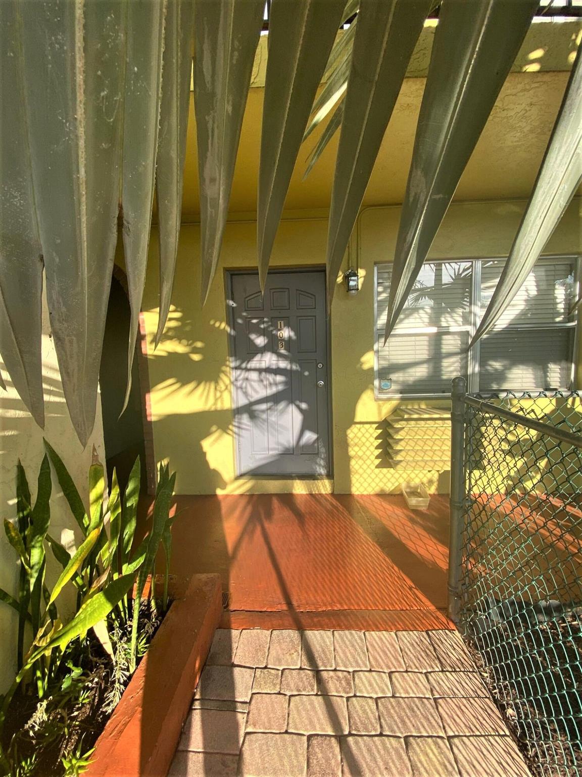 1100 NE 9 Avenue 103