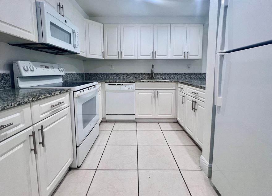 *$99 DEPOSIT (w.a.c) *FAST AND EASY MOVE IN *LARGE FRIENDLY PETS UP TO 60LBS. OK Spacious two bedroom with a very large living area and tons of closet space! (1451 sqft!!) Royalton on the Green is now leasing luxury waterfront one and two bedroom residences featuring huge living spaces, oversized bedrooms and tons of closet space. If you're looking for a spacious and well-appointed rental with resort-style amenities and beautifully maintained grounds, look no further. Country Club Towers offers all these lifestyle choices plus effortless expressway convenience and easy access to anything in Miami-Dade or Broward county.