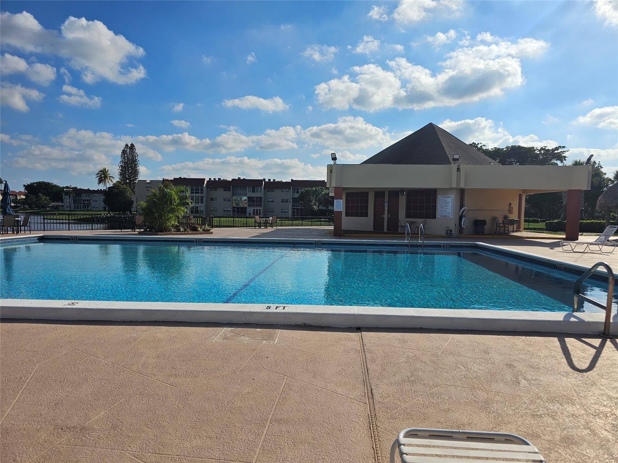 Sunrise Lakes - Residential