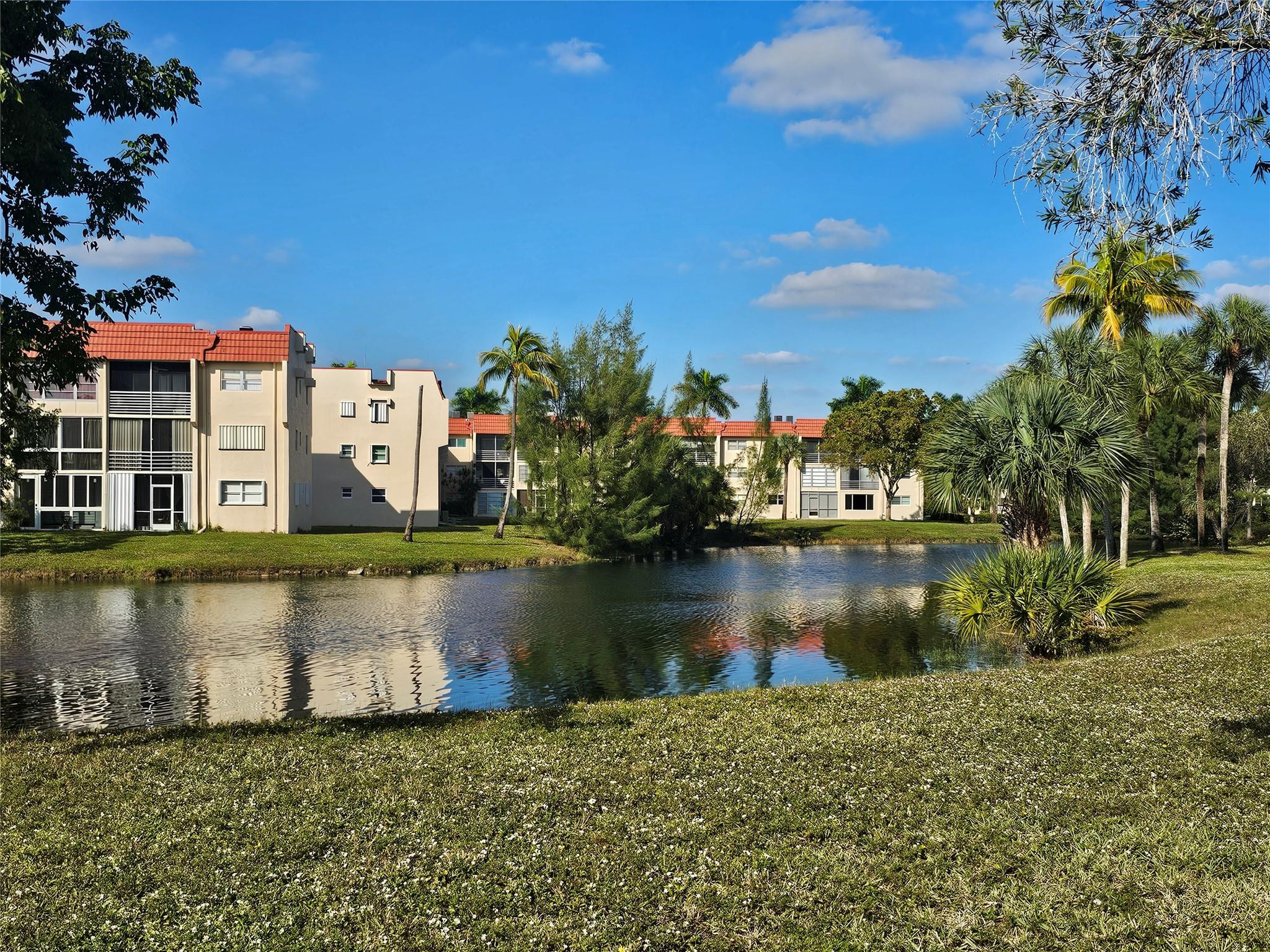 Sunrise Lakes - Residential