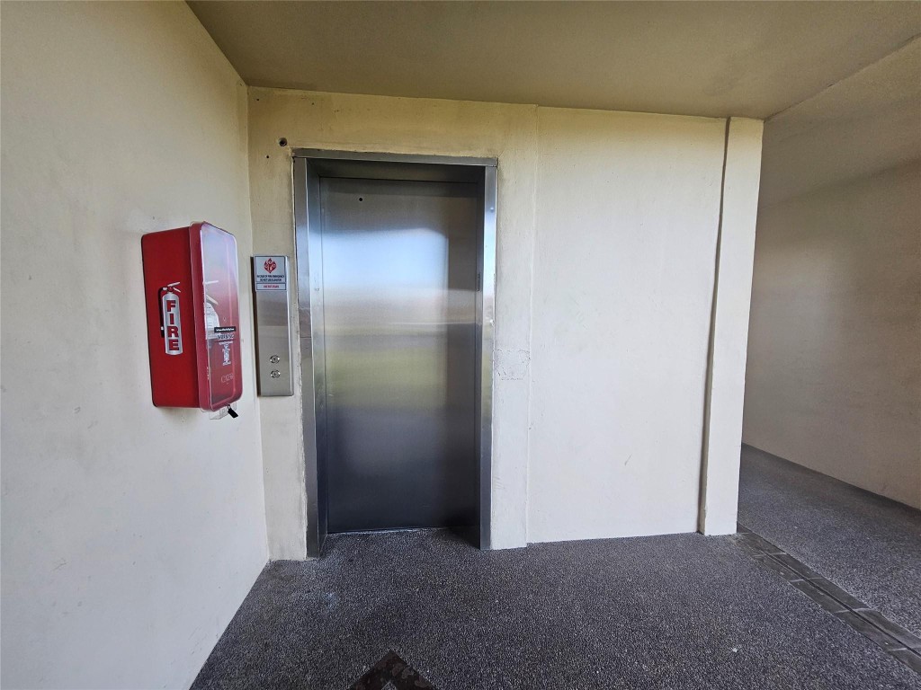 Sunrise Lakes - Residential