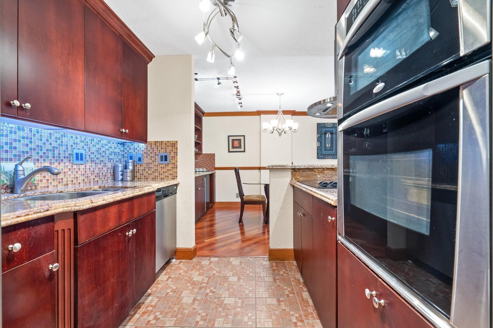 TIERRA DEL MAR CONDO - Residential