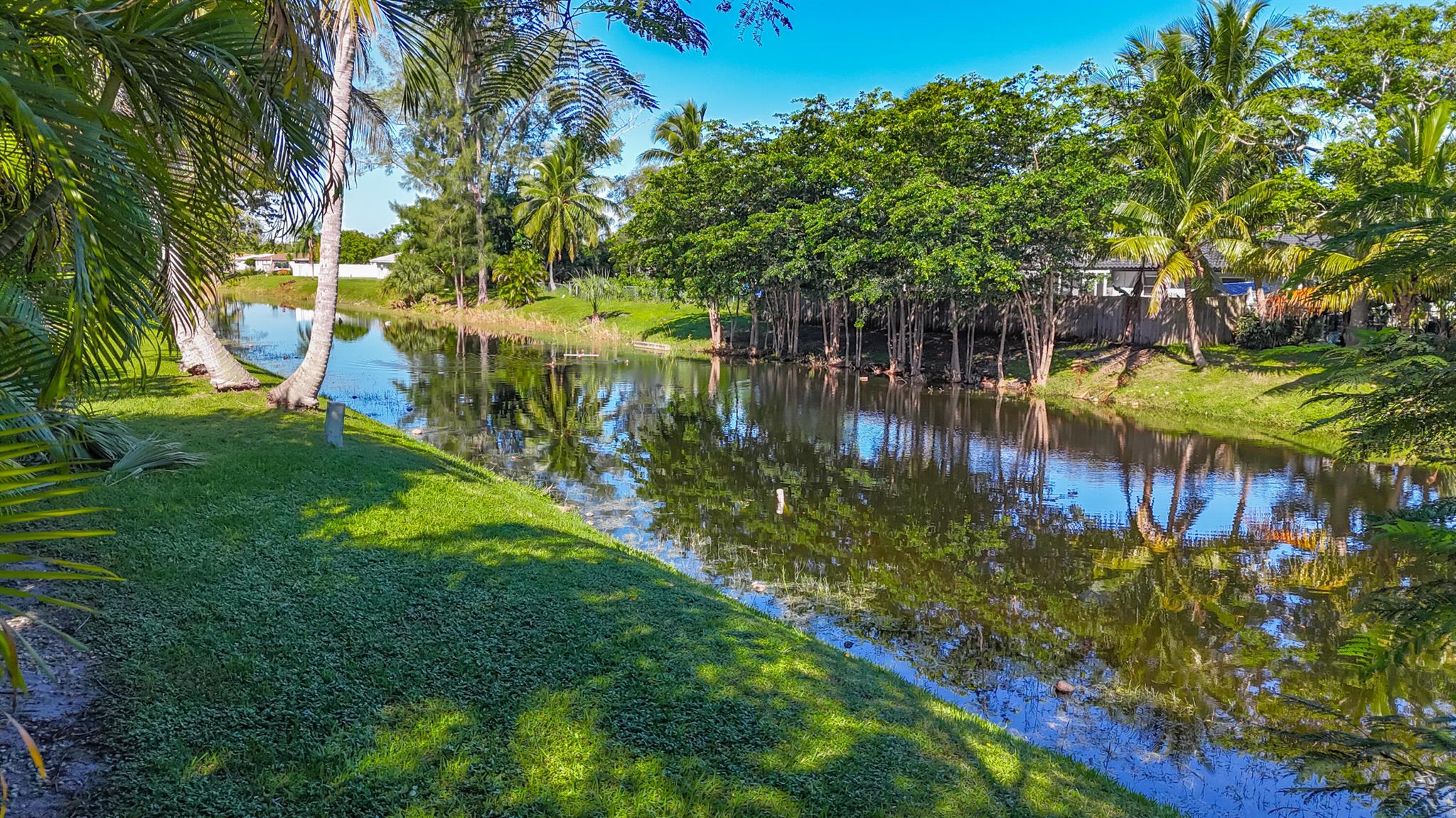 HOLIDAY CITY AT BOCA RATO - Residential