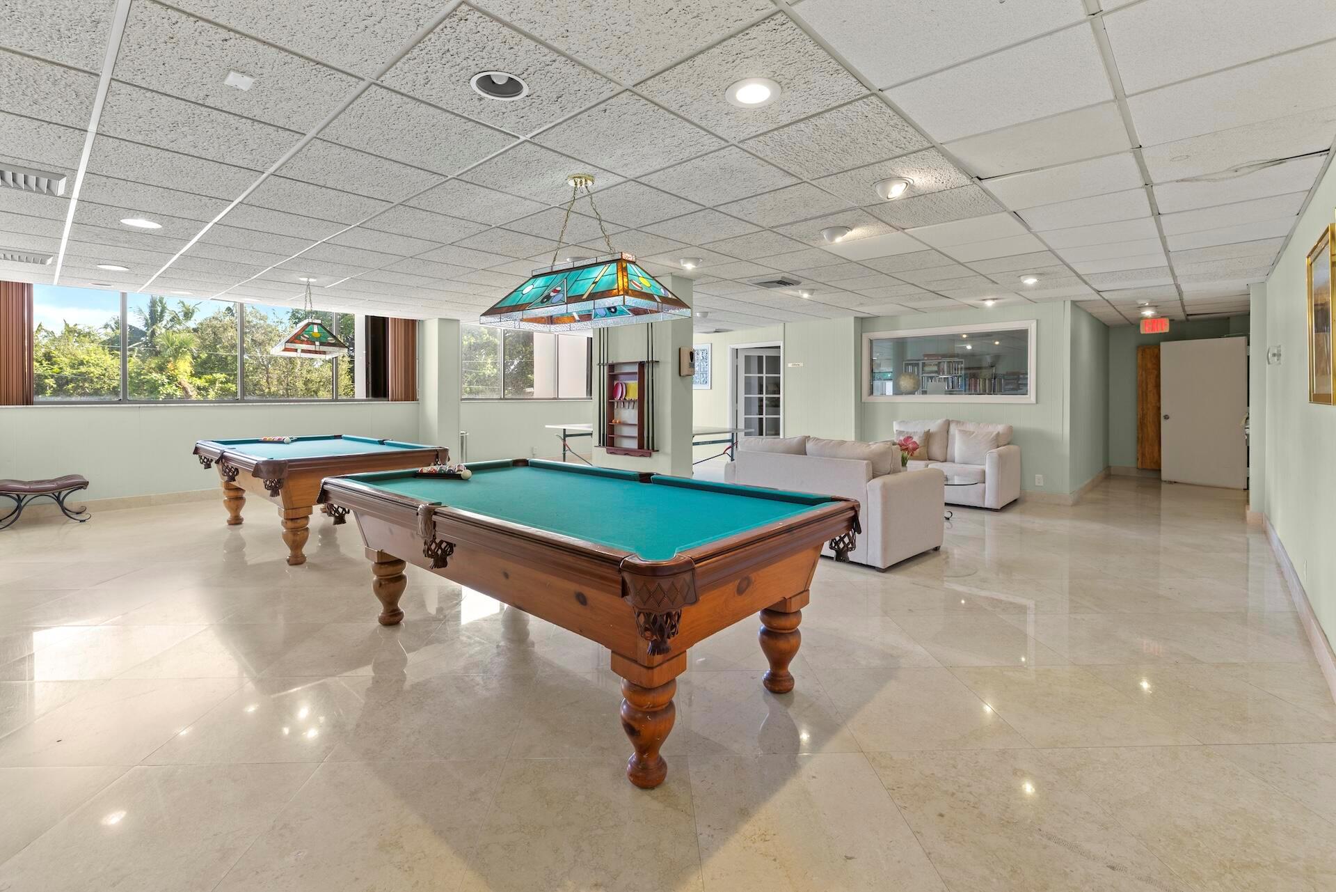 PALM BEACH HOUSE CONDO - Residential