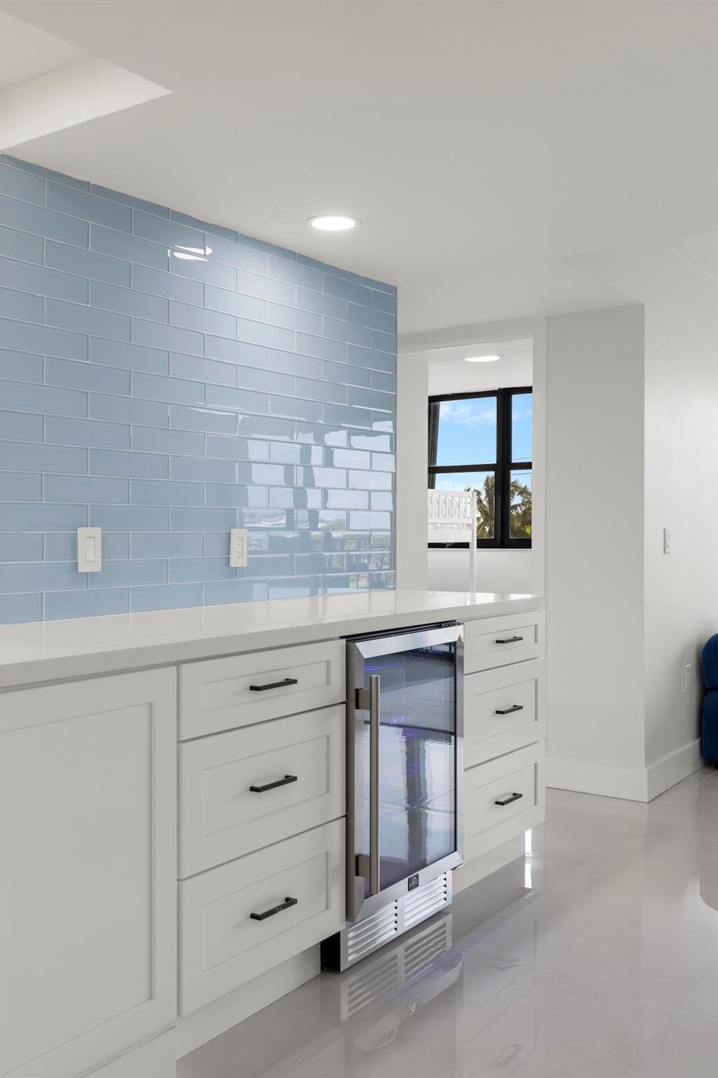 PALM BEACH HOUSE CONDO - Residential