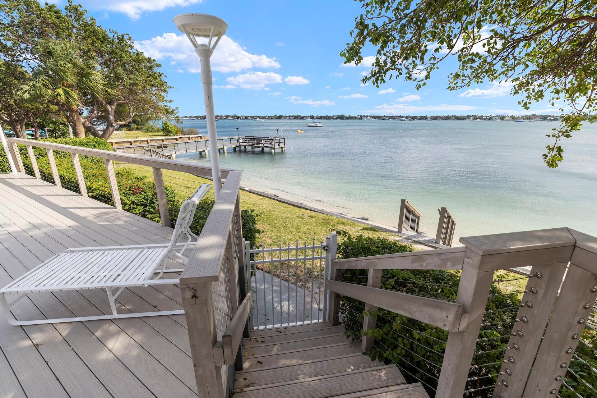 PALM BEACH HOUSE CONDO - Residential