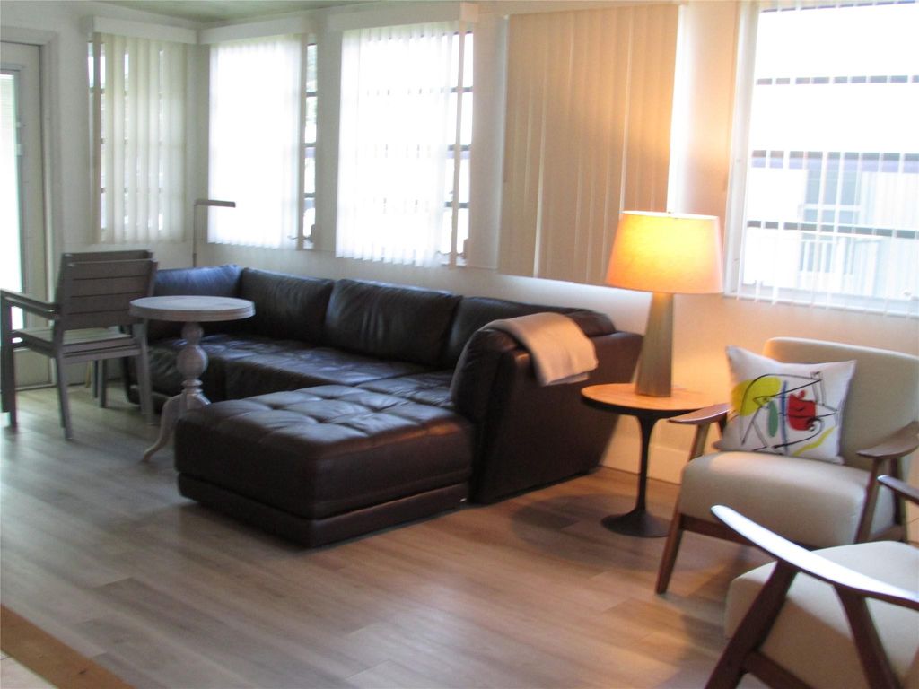 Photo of 5249 NW 4th Terrace, Deerfield Beach, FL 33064 (MLS # F10533715)