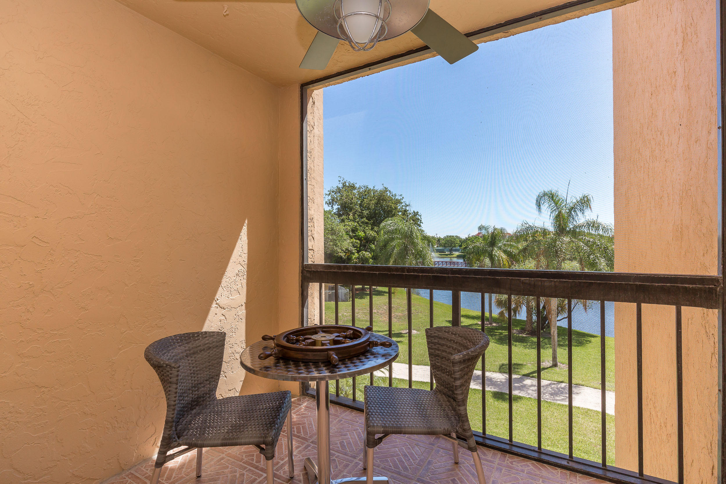LAVERS DELRAY RACQUET CLUB CONDO - Residential