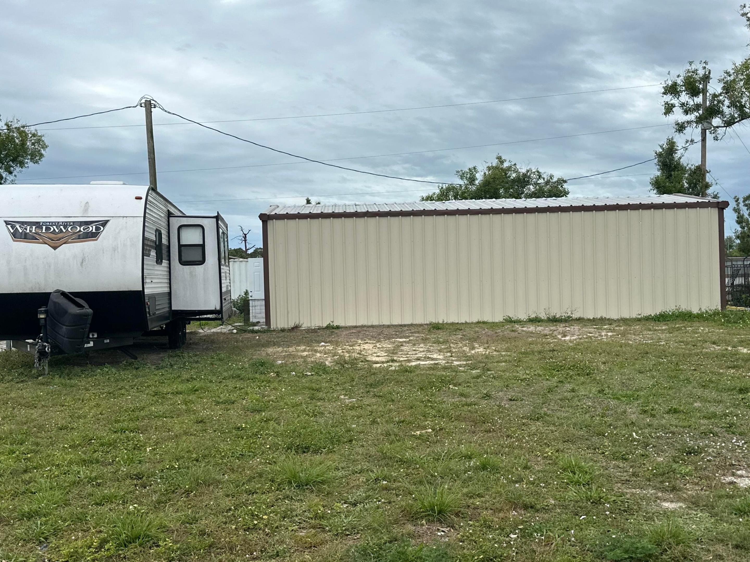 Acreage & Unrec - Residential Lease