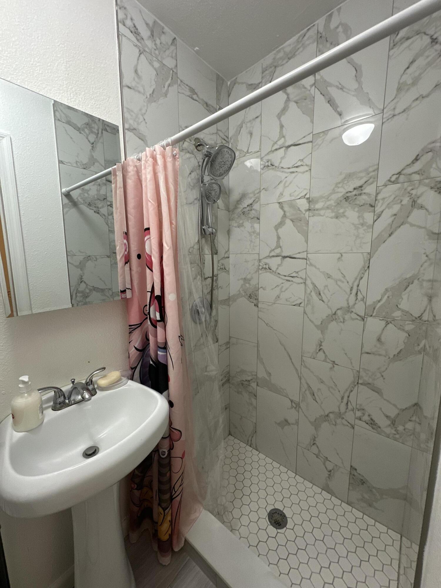 Acreage & Unrec - Residential Lease