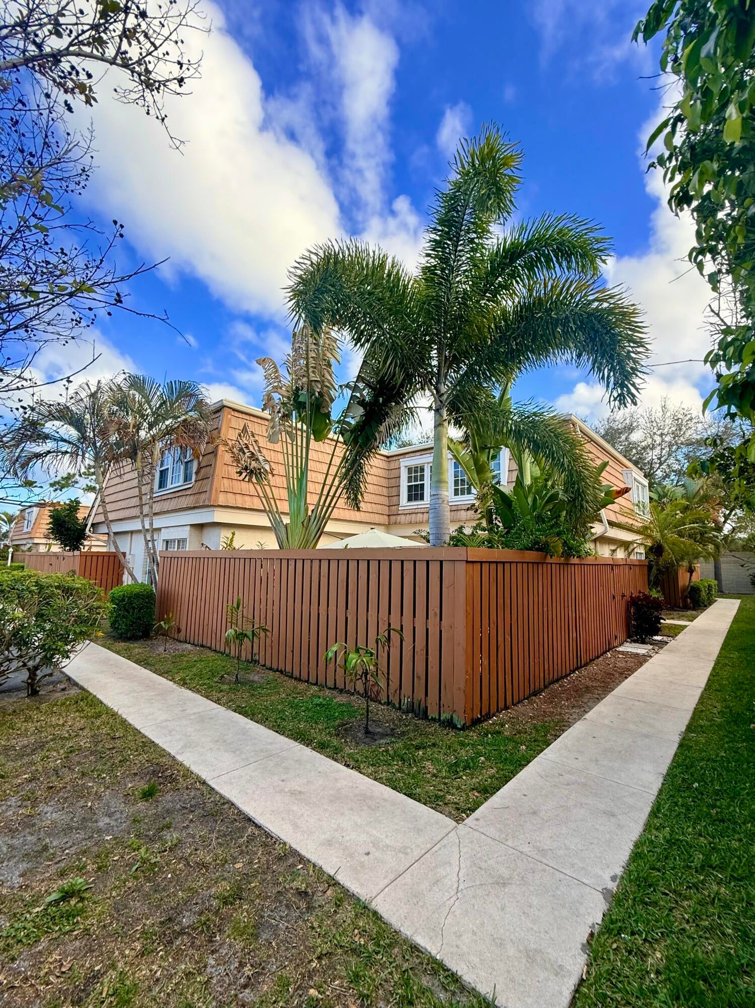 11584 WINCHESTER Drive