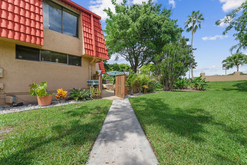 Photo of 8141 Severn Drive #B, Boca Raton, FL 33433 (MLS # R11159122)
