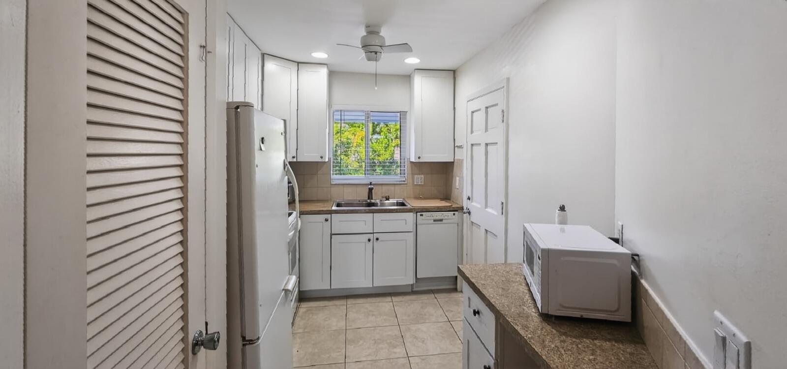 TEQUESTA GARDEN CONDO 7 - Residential Lease