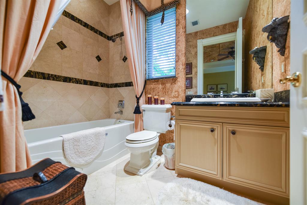 ST ANDREWS COUNTRY CLUB - Residential