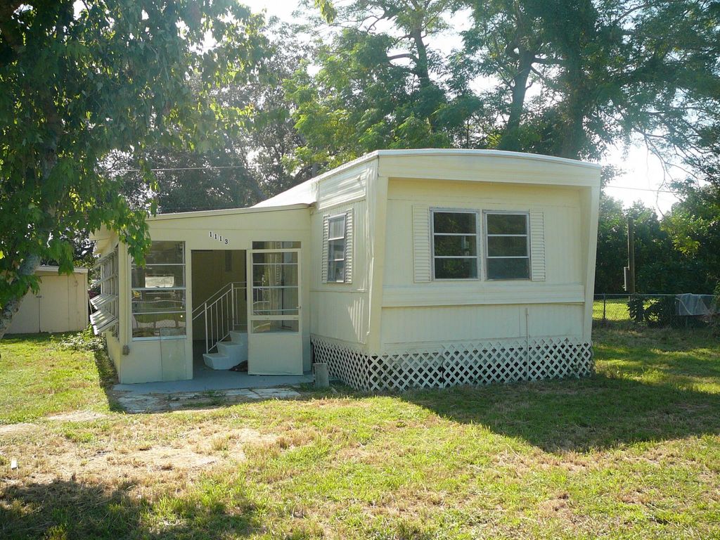 Photo of 1113 E Joy Lane, Fort Pierce, FL 34945 (MLS # R10914105)