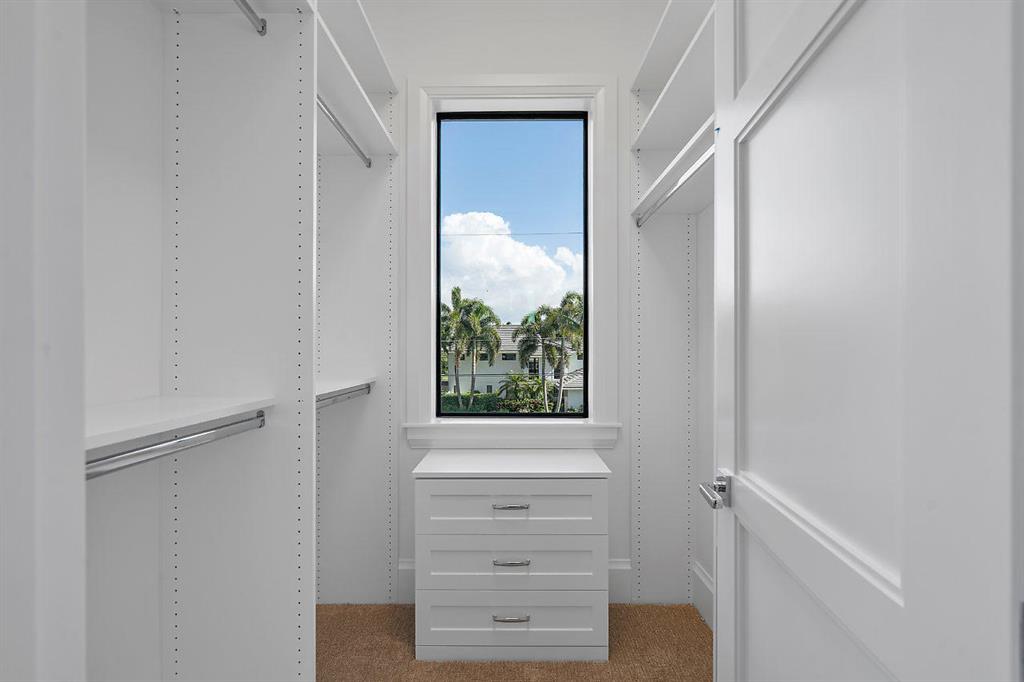 TROPIC ISLE 2ND SEC - Residential