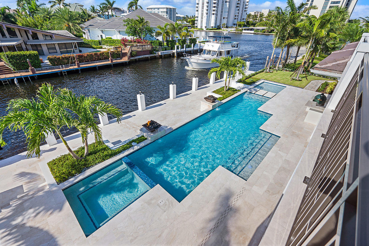 TROPIC ISLE 2ND SEC - Residential