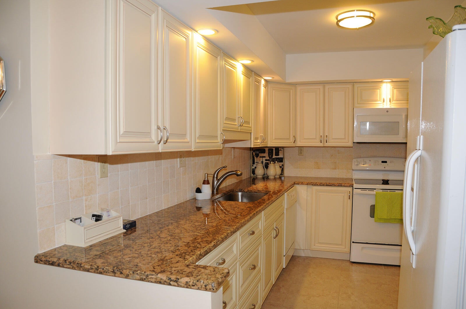 525 N OCEAN Boulevard 1120