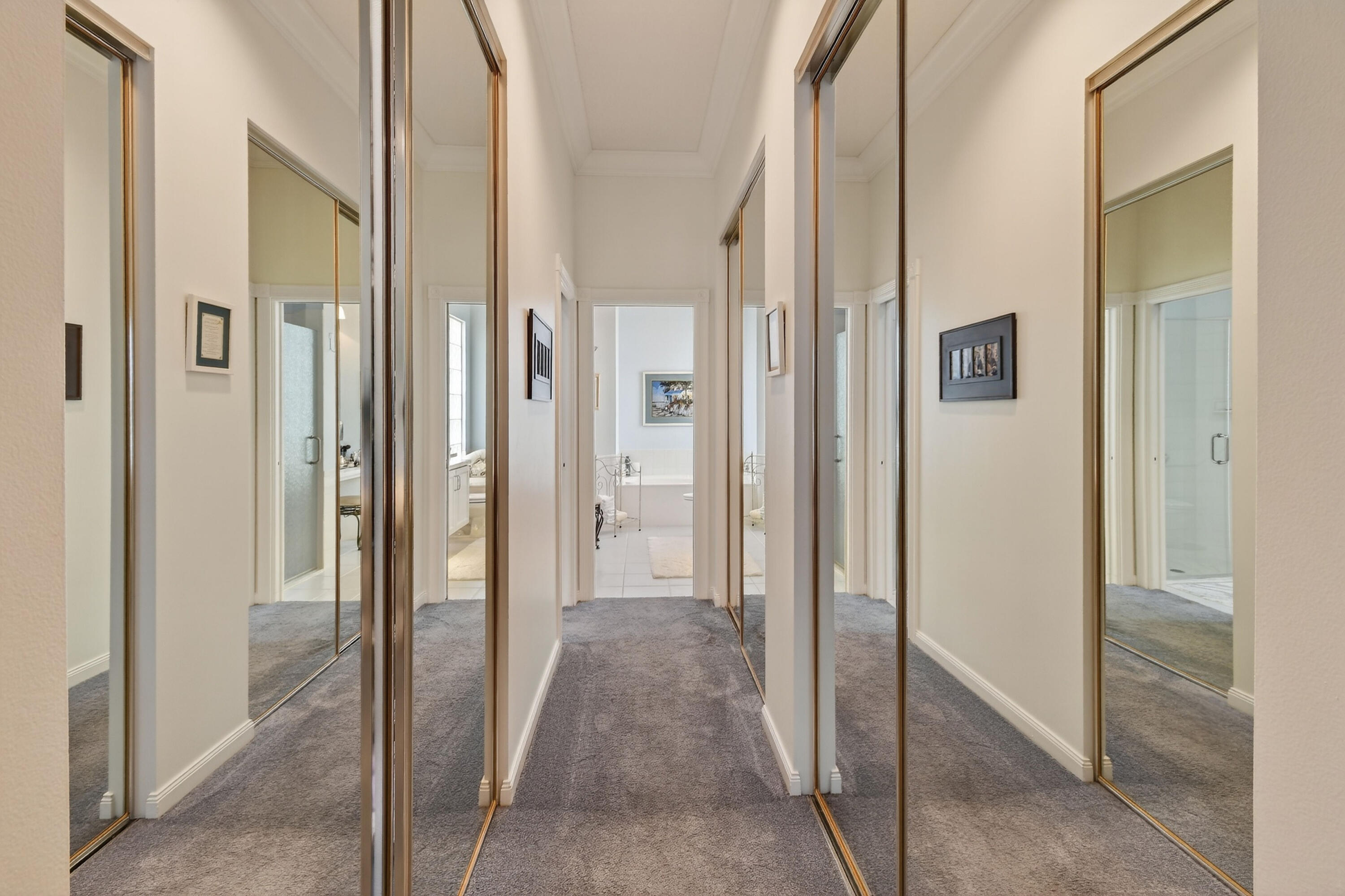 DOUBLE TREE - Residential