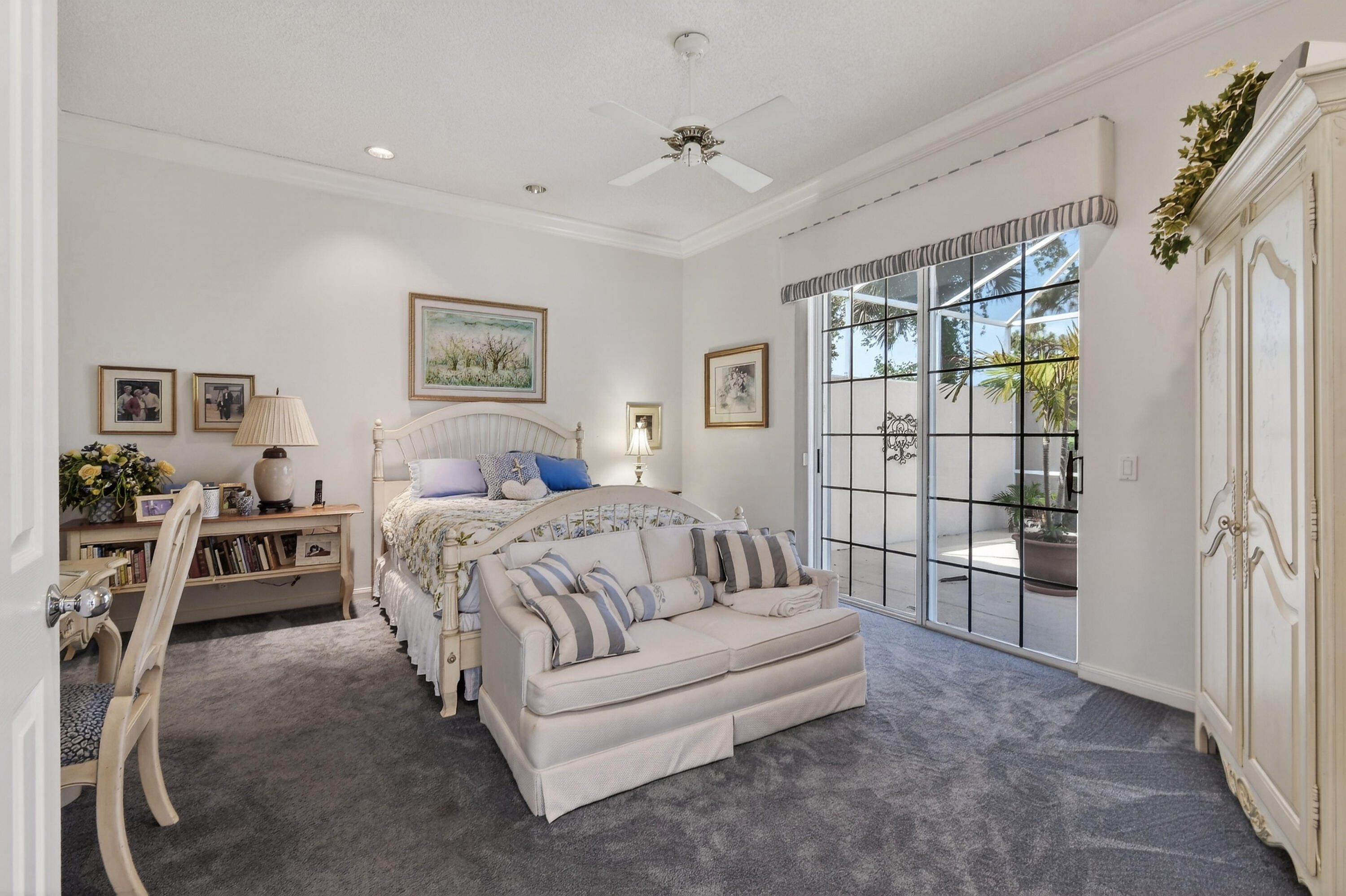 DOUBLE TREE - Residential