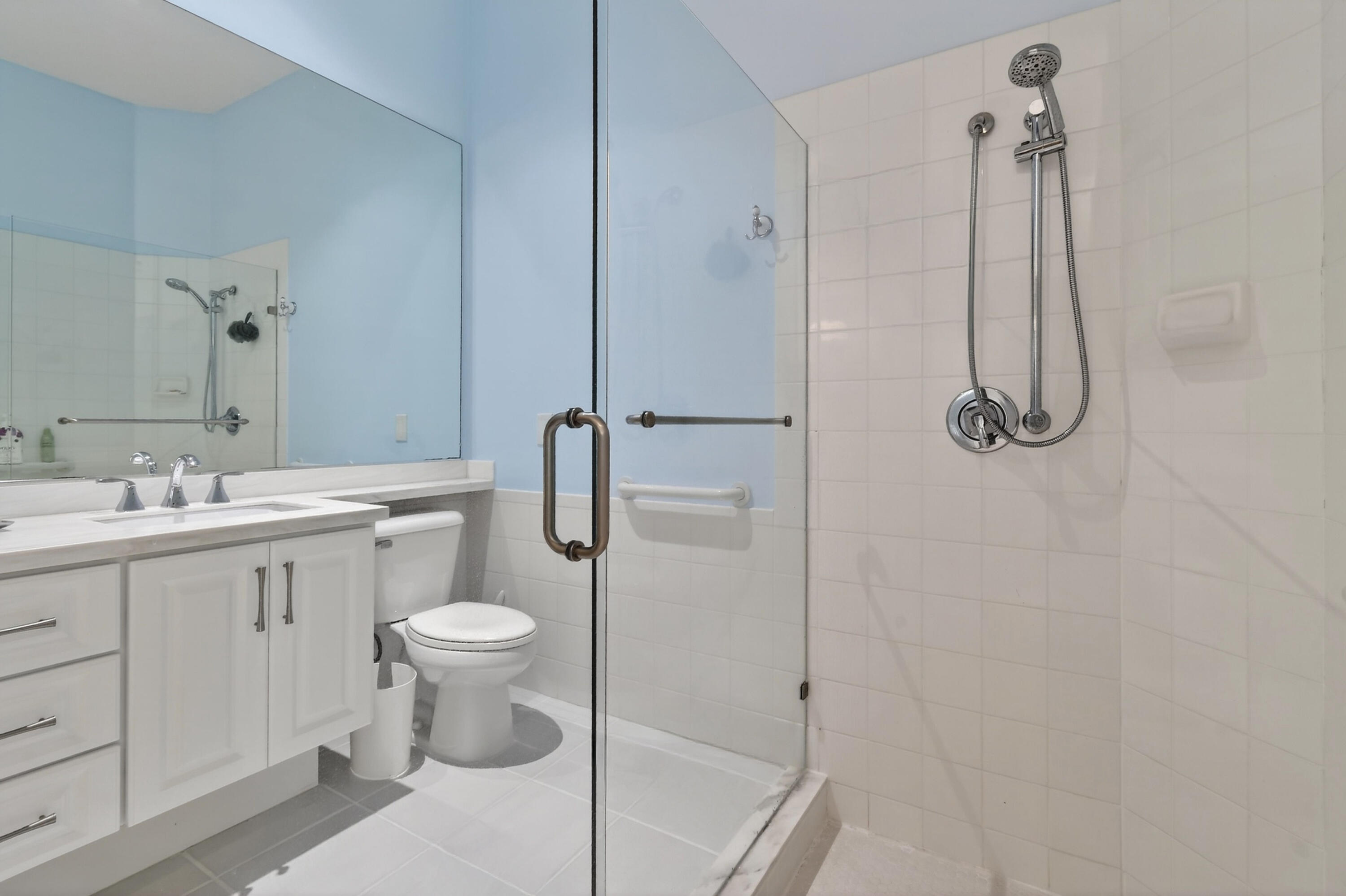 DOUBLE TREE - Residential