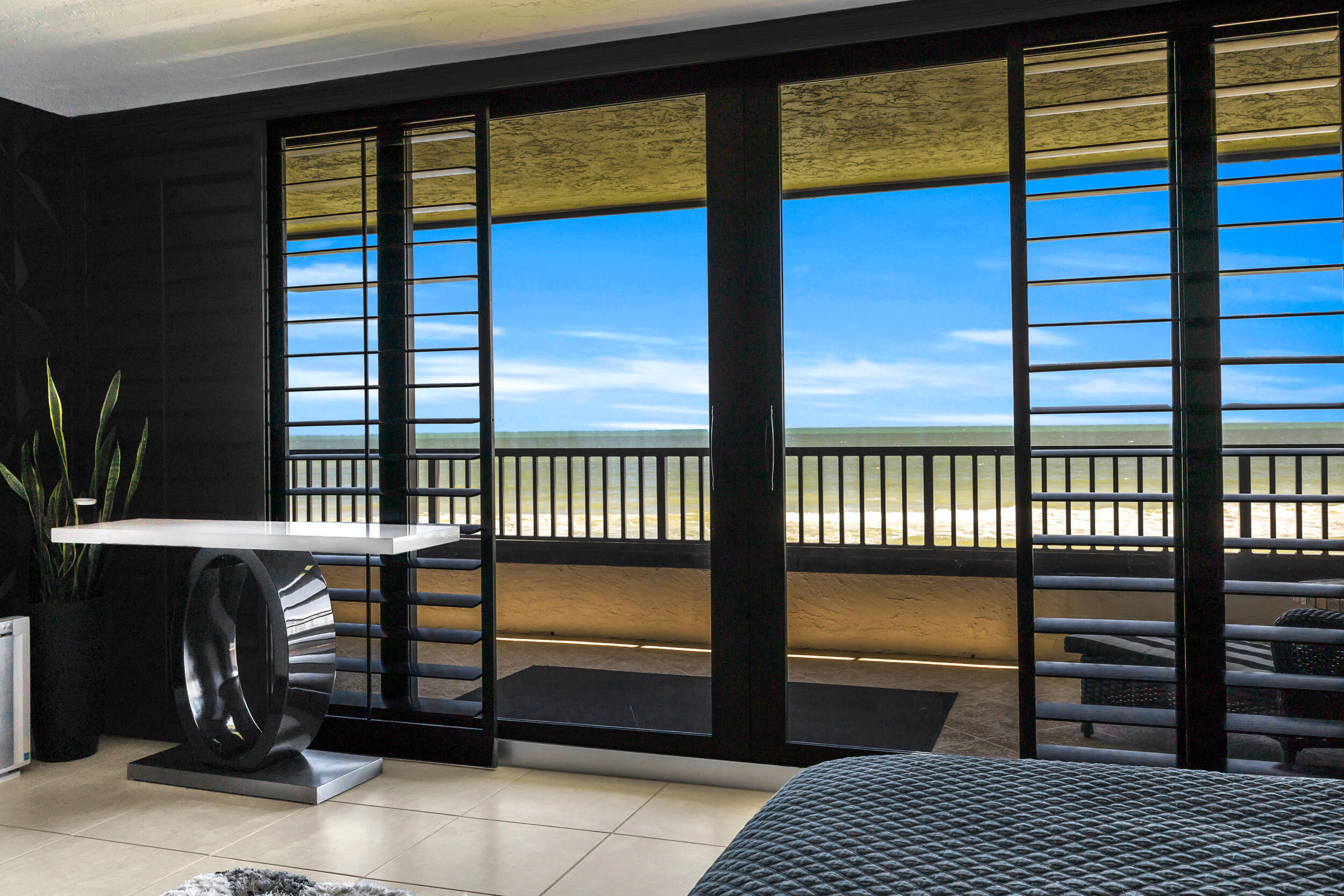 OCEAN SOUND CONDO - Residential