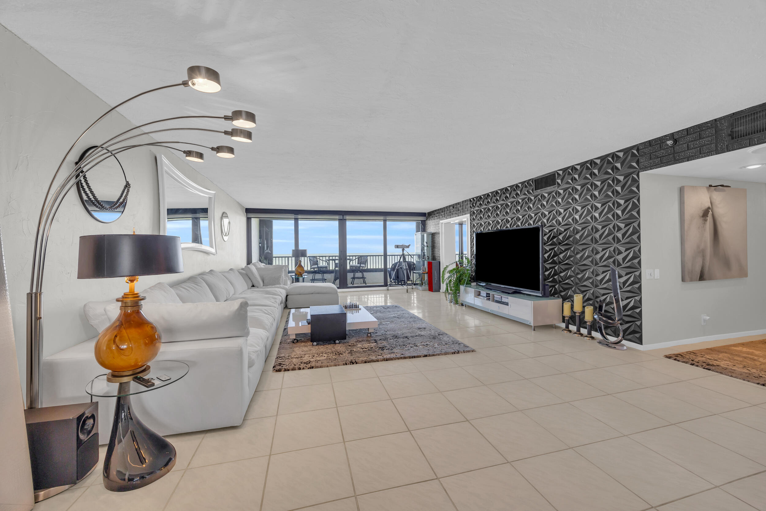 OCEAN SOUND CONDO - Residential