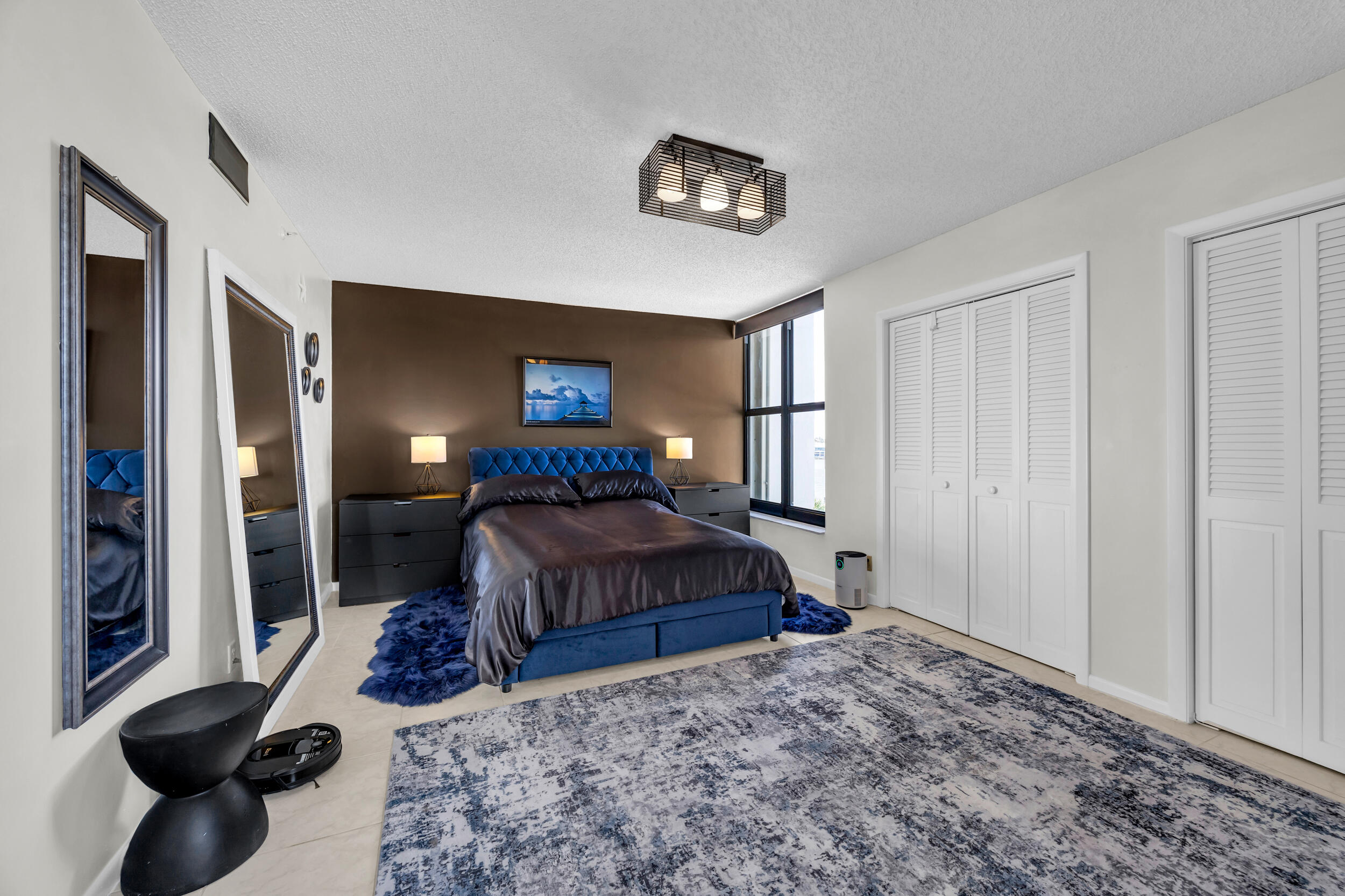 OCEAN SOUND CONDO - Residential