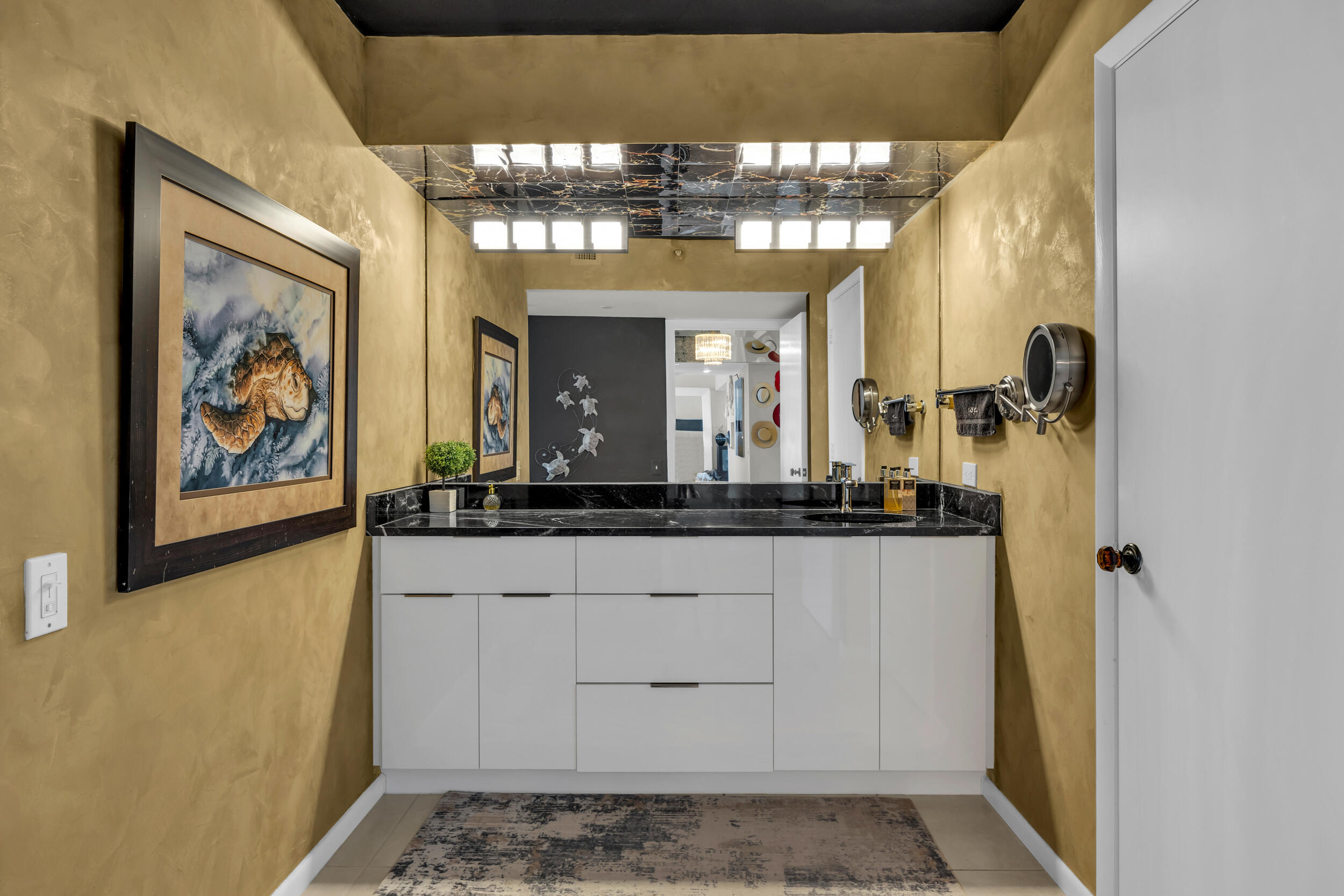 OCEAN SOUND CONDO - Residential