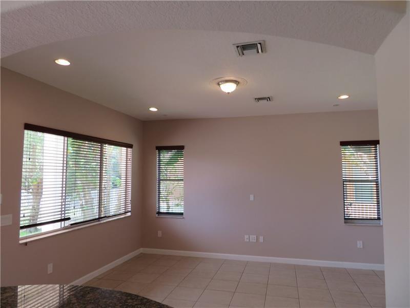 Sunset Lakes One 164-34 B - Residential Lease