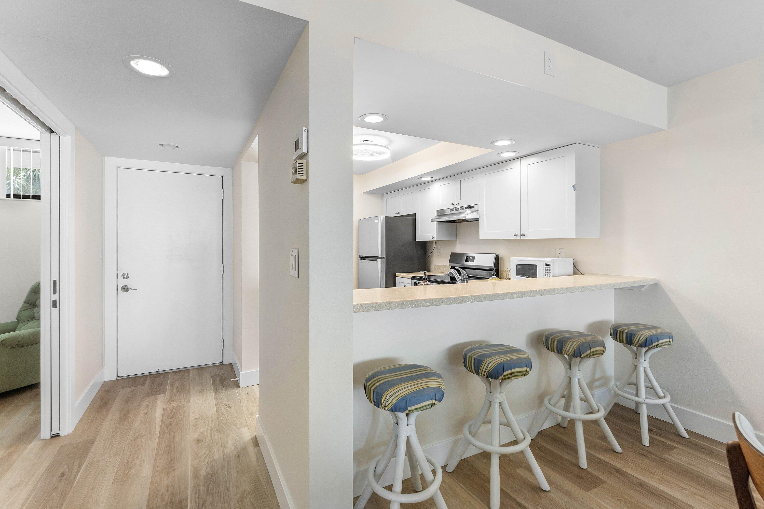 1950 SW Palm City Road 14203