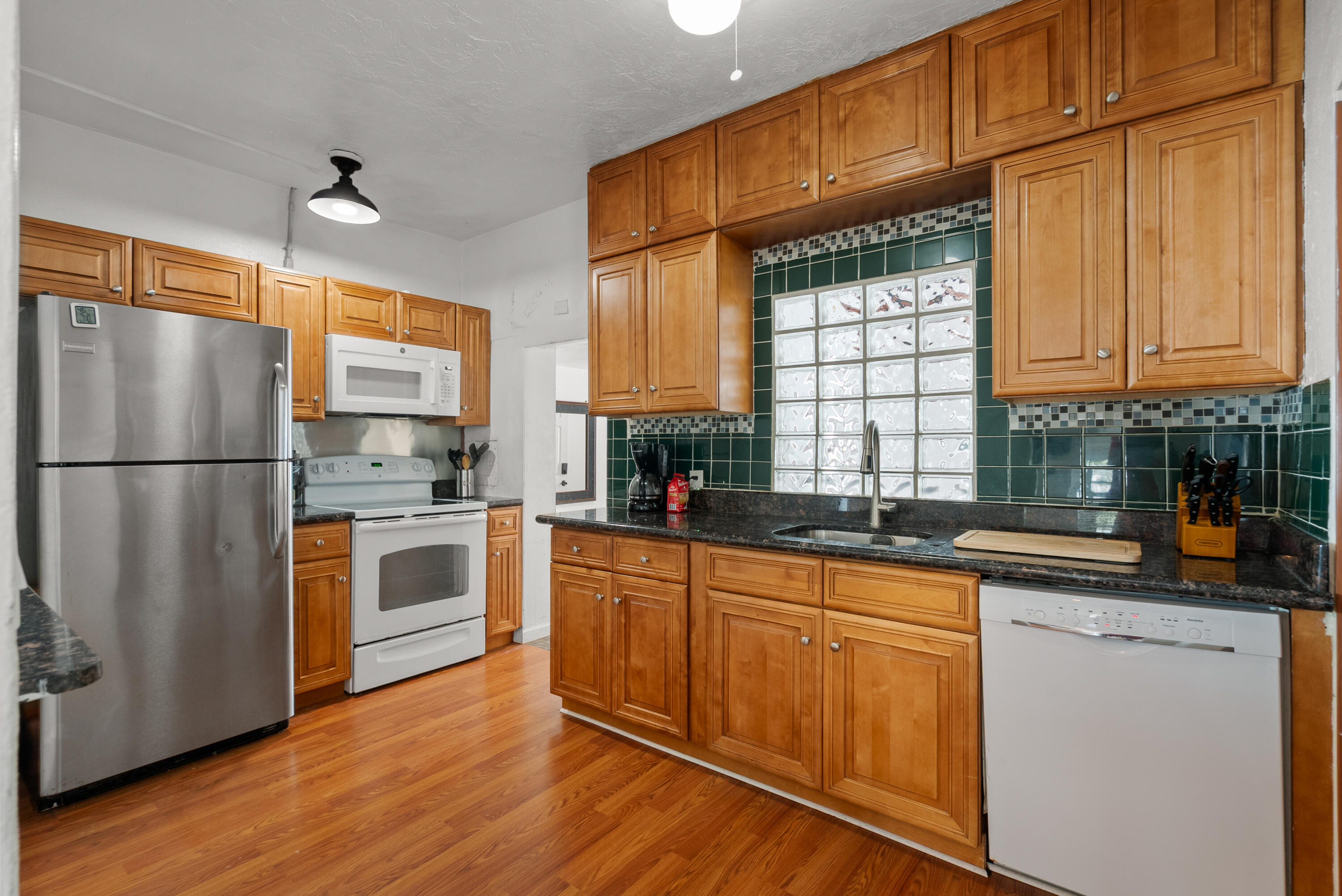 SOUTHBORO PARK - Residential