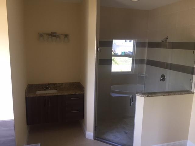 PORT ST LUCIE SECTION 33 - Residential Lease