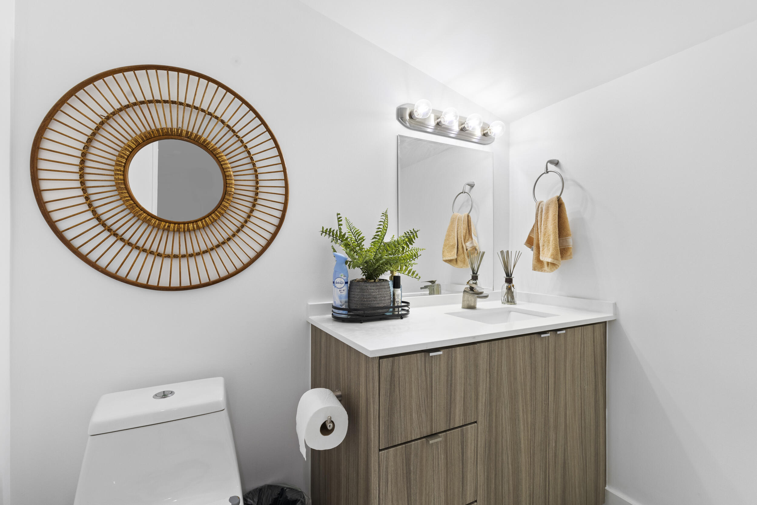 REV PL SEC 2 CC ESTATES - Residential