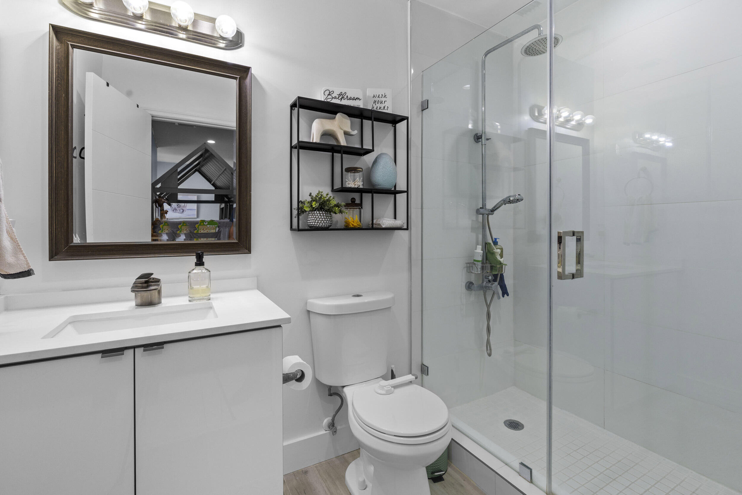 REV PL SEC 2 CC ESTATES - Residential