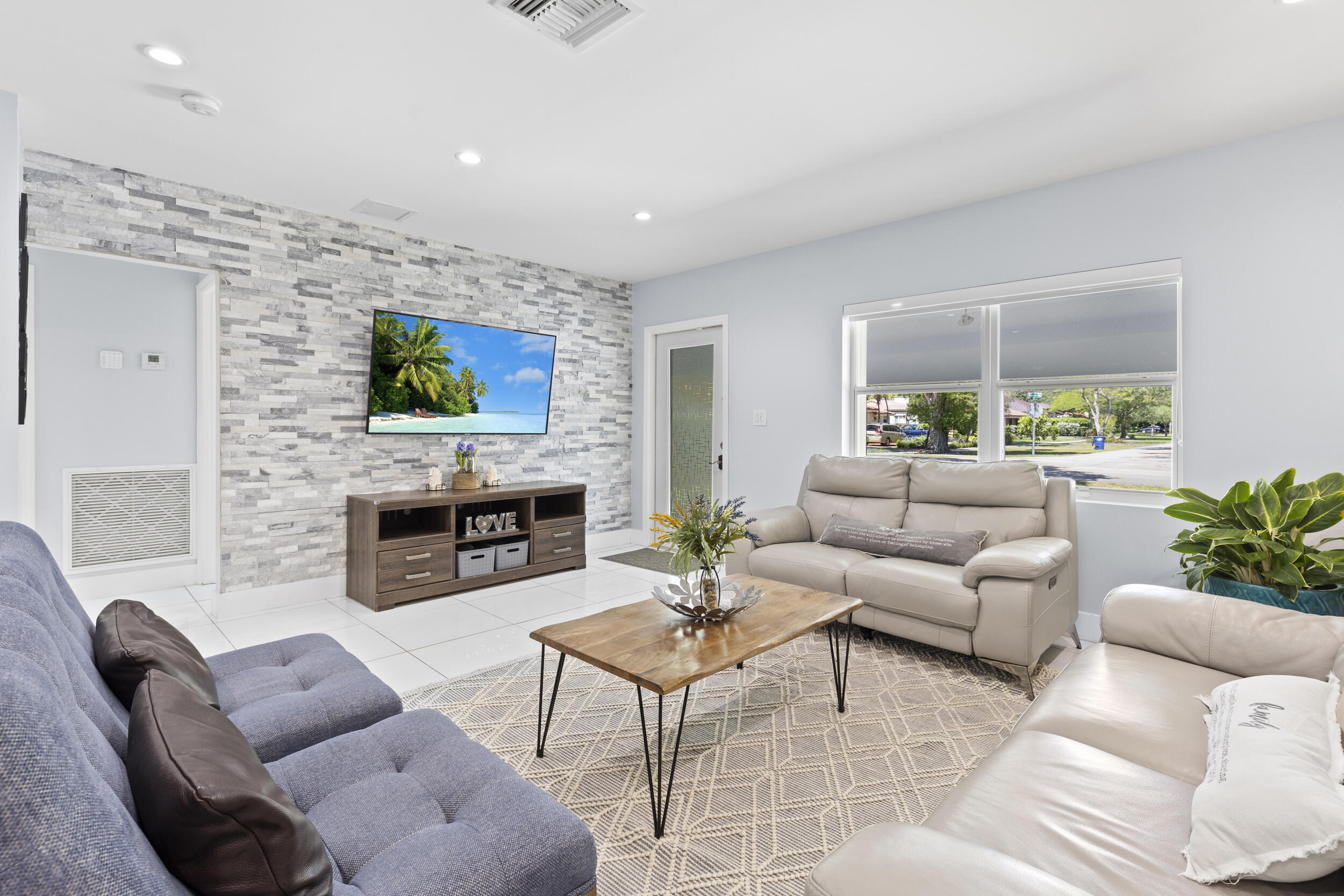 REV PL SEC 2 CC ESTATES - Residential