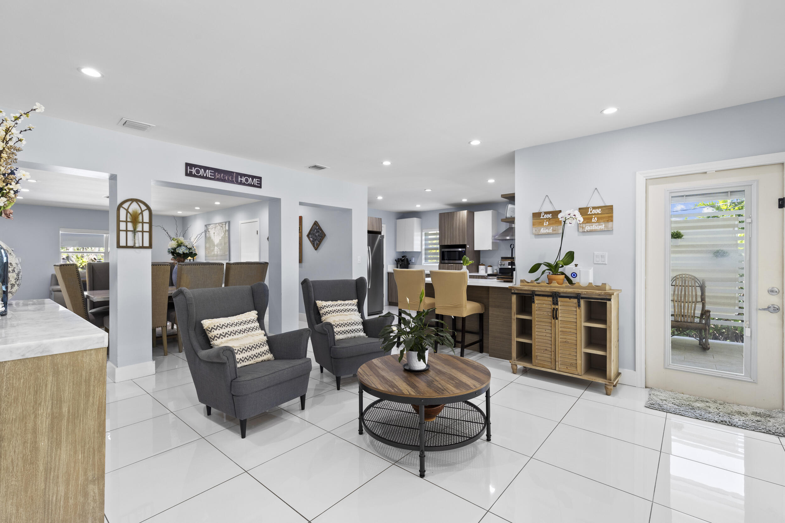 REV PL SEC 2 CC ESTATES - Residential