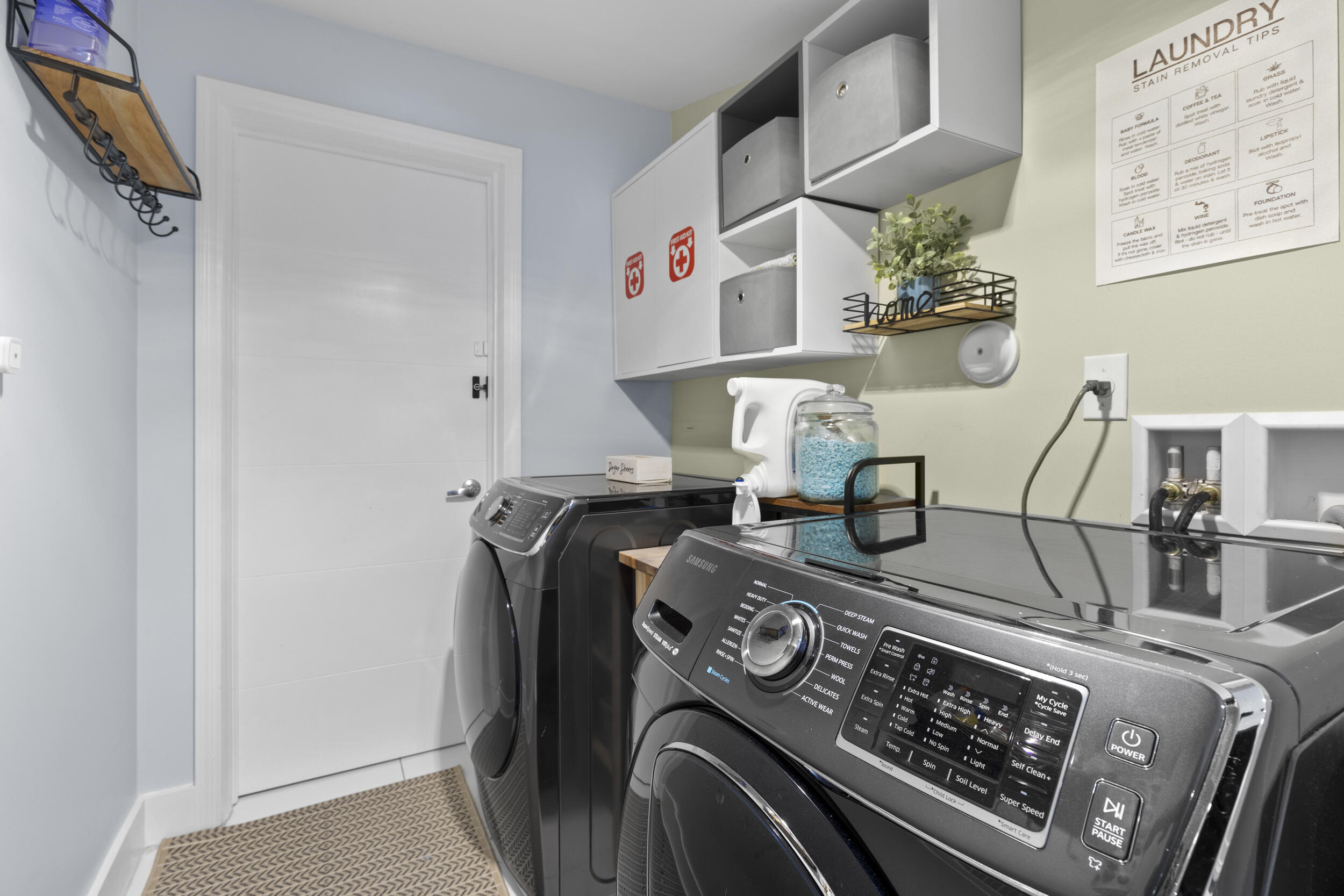 REV PL SEC 2 CC ESTATES - Residential