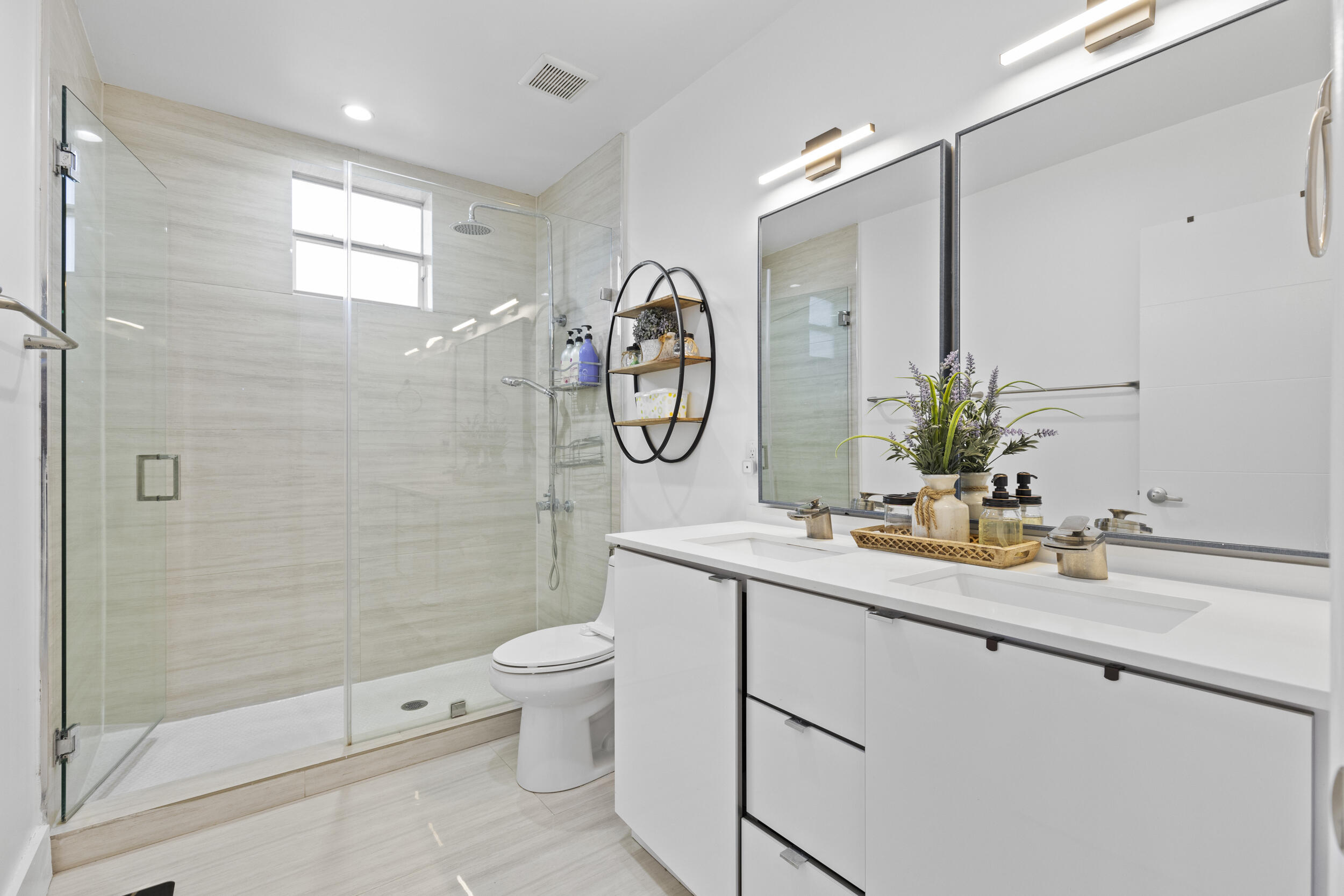 REV PL SEC 2 CC ESTATES - Residential