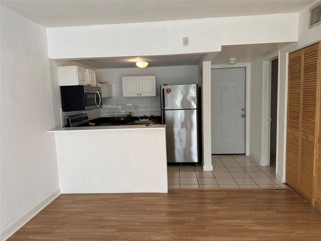 101 SE 6TH Avenue 11