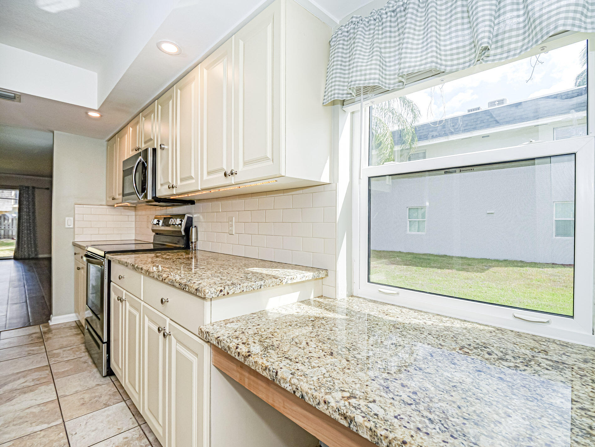 TROPIC GROVES CONDO - Residential