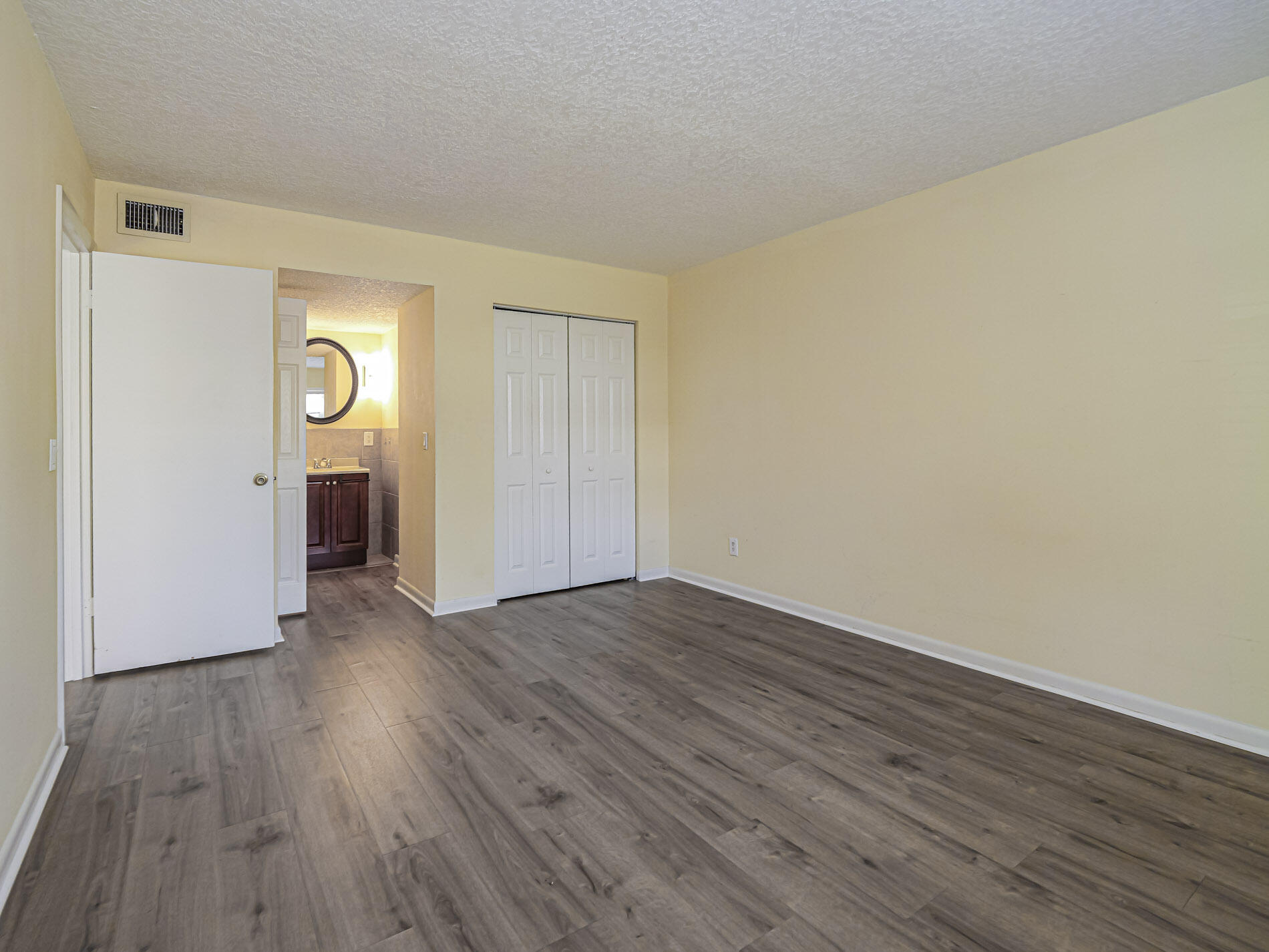 TROPIC GROVES CONDO - Residential