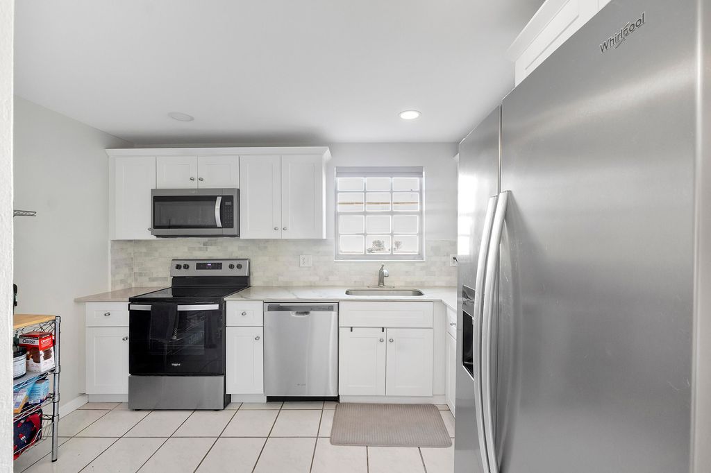 Photo of 1700 Dover Road #113-a, Delray Beach, FL 33445 (MLS # B26010640)