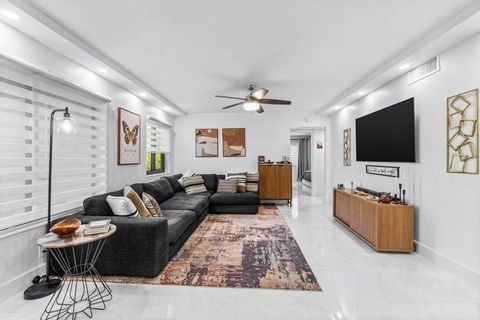 519 Shady Pine Way C1 Greenacres FL 33415